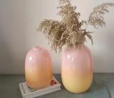 Ваза стеклянная D15 * H26 см, 1 шт., градиент розово-желтый 4630270/038180 купить в Минске – цена оптом и в розницу, характеристики | floradecor.by - фото