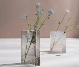 Ваза стеклянная D16 * H21 см, 1 шт., белый  4630270/063106 на фото справа купить в Минске – цена оптом и в розницу, характеристики | floradecor.by - фото