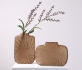 Ваза стеклянная D17,5 * H25,5, 1 шт.,  коричневый 4630270/073297 на фото слева купить в Минске – цена оптом и в розницу, характеристики | floradecor.by - фото